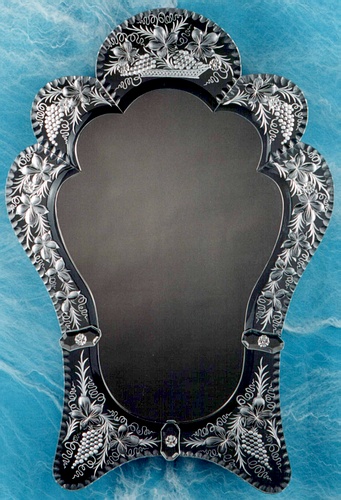 Click here to see inverted image. Realistic mirror appearance.