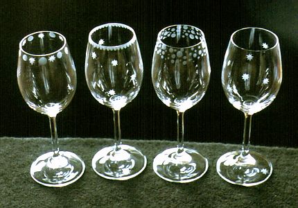 Click here to see inverted image. Realistic mirror appearance.